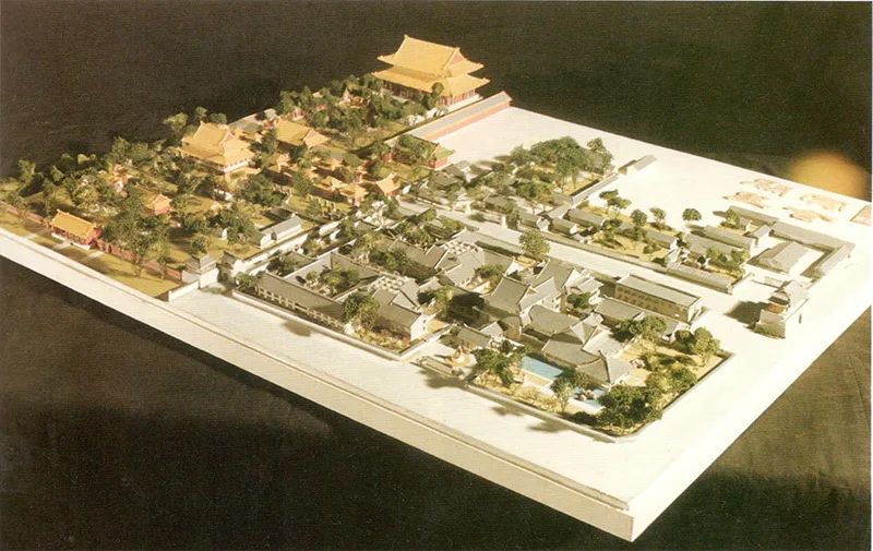 阙里宾舍模型,图源:《当代中国建筑大师 戴念慈》 阙里宾舍模型,图源:《当代中国建筑大师 戴念慈》