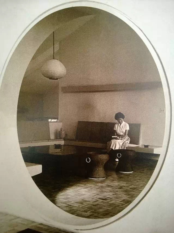 从餐厅看公共客厅 从餐厅看公共客厅