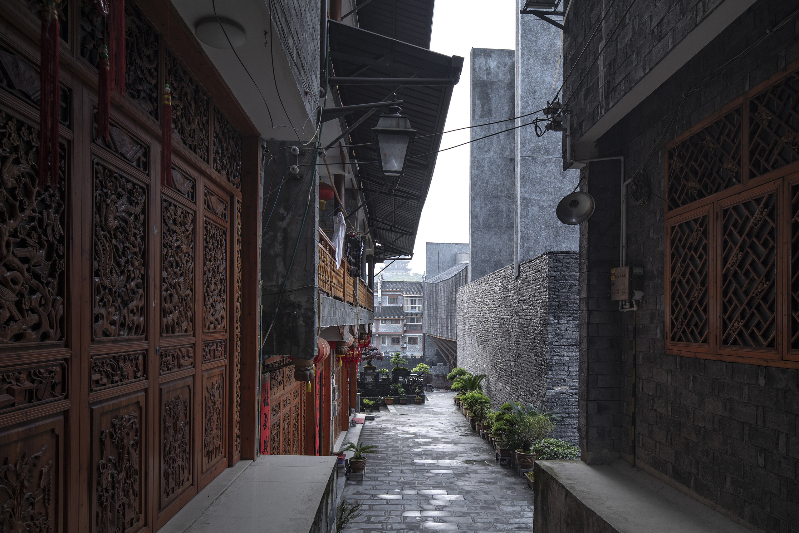 Looking_at_JAM_from_nearby_street_-_从相邻街道看吉首美术馆_-_Photographer_Tian_Fangfang.1557126523381 Looking_at_JAM_from_nearby_street_-_从相邻街道看吉首美术馆_-_Photographer_Tian_Fangfang.1557126523381